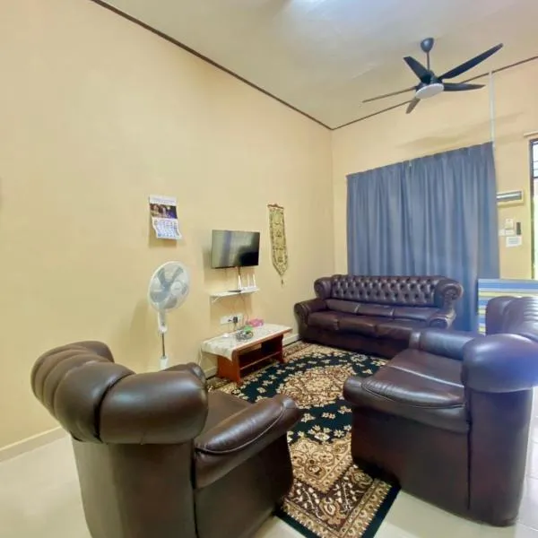 Homestay Nimaza2, hotel en Marang