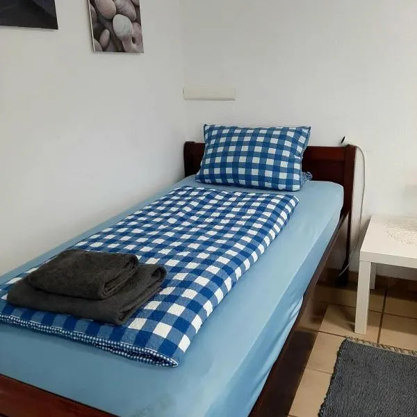 Fiore Gästezimmer，Esselbach的飯店