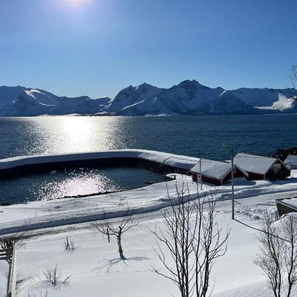 Leilighet i rorbu på Kaldfarnes - Yttersia Senja, hotel v destinaci Kaldfarnes