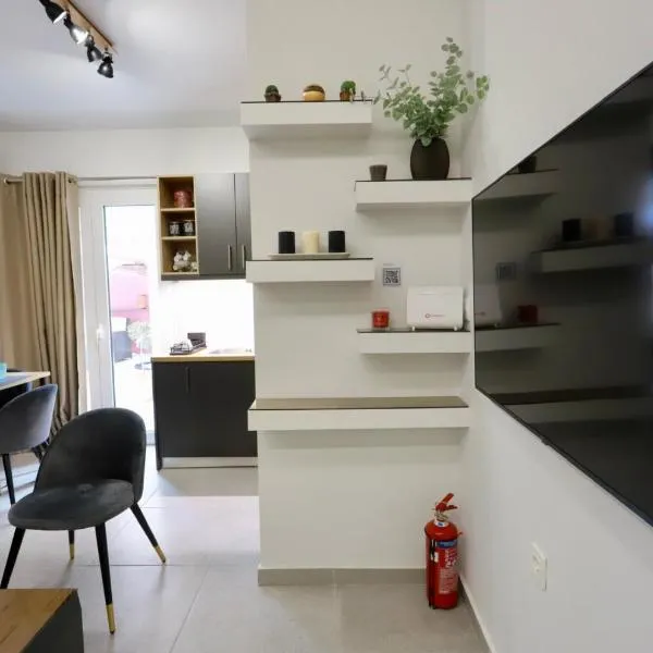 Elaion guest house, hotel in Athens