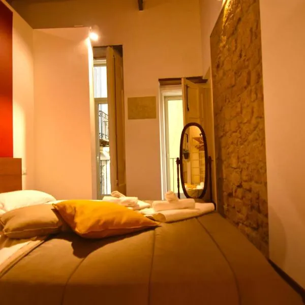 La Casa di Apollo – hotel w mieście Neapol