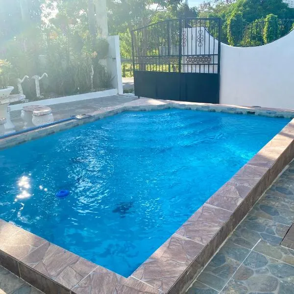Casa Tipo Villa, Piscina, Playas De RSJ a 4 min, hotel v destinaci Río San Juan
