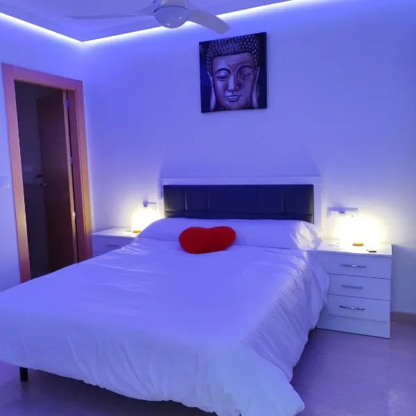 Apartalux de la Cruz, hotel in Caravaca de la Cruz