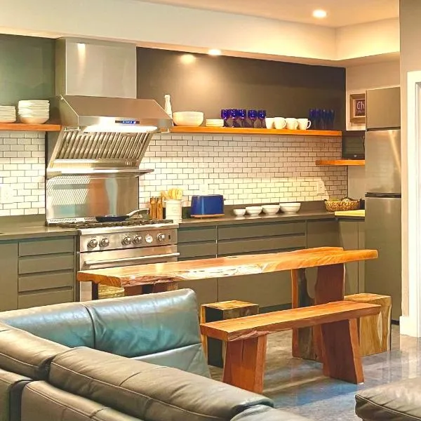 Petaluma Warehouse Lofts unit E, hotelli kohteessa Petaluma