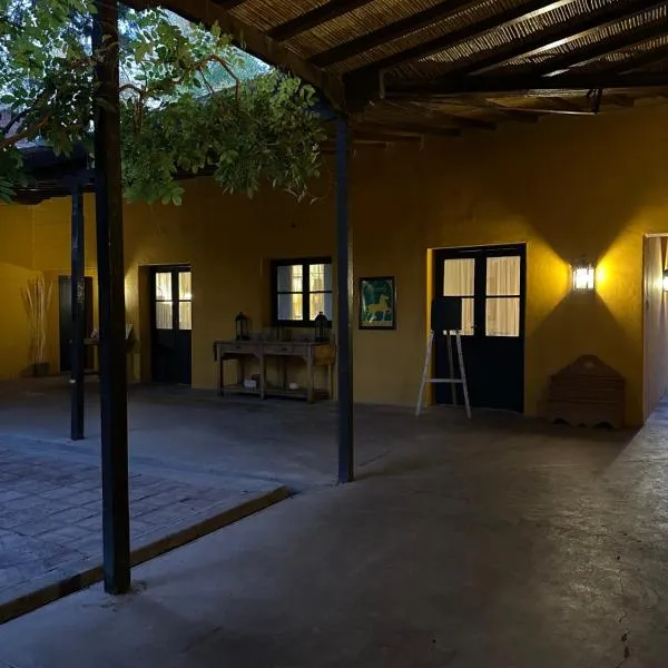 Posada San Eduardo, hotel in Barreal