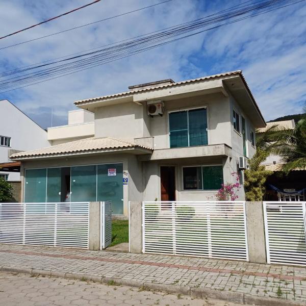 Casa Bombinhas Com Piscina - Foto 2