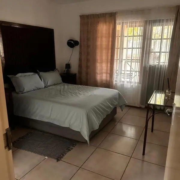 49 Bela-Bela Pendleberry Grove Holiday Unit 49, hotel em Bela-Bela