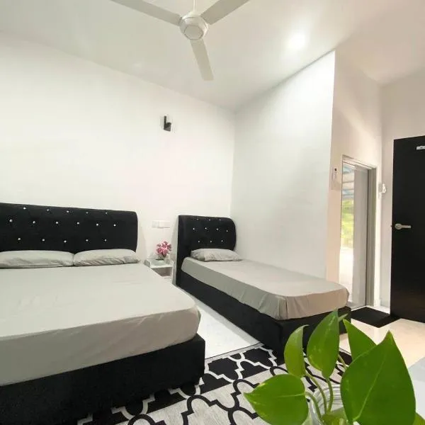 ROOMSTAY KOME Merapoh, hôtel à Perhentian Merapuh Baharu