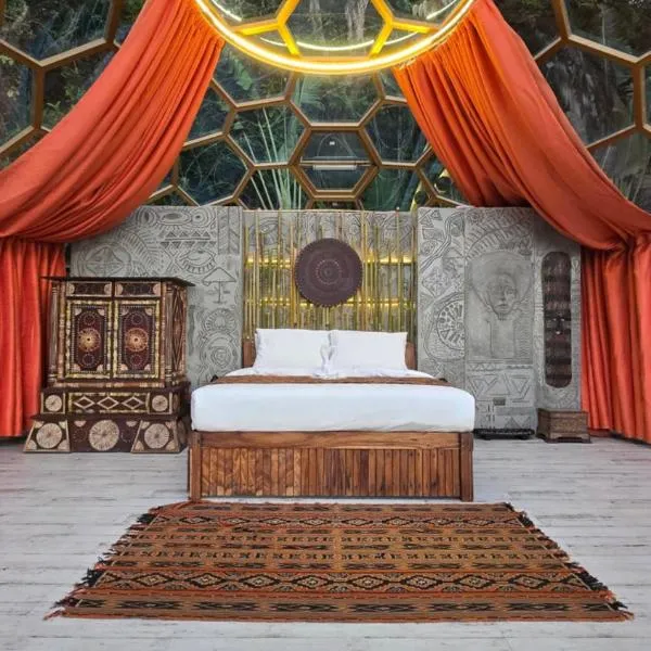 The Honey Trap - Glamping at Karuna El Nido, Hotel in El Nido