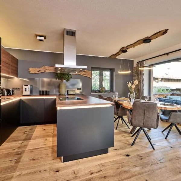 Apartment Wood&Stone Alpi, hotel di Garmisch-Partenkirchen