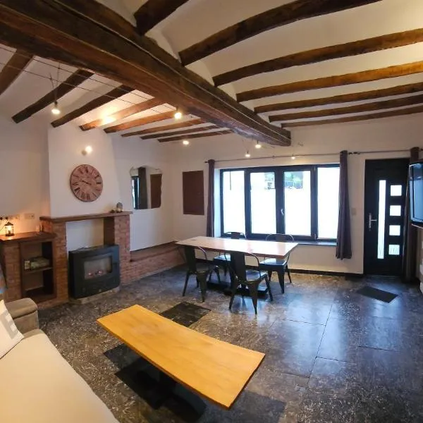 Gîte citadin de l'Entreville, hotel v destinaci Lobbes