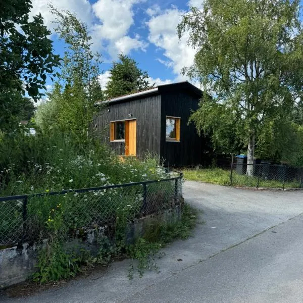Mikrohus i byen, hotel in Hamar