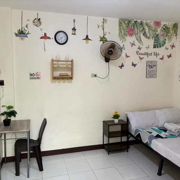 AIRPORT VILLAMOR TRANSIENT ROOMS, hotel v mestu Manila