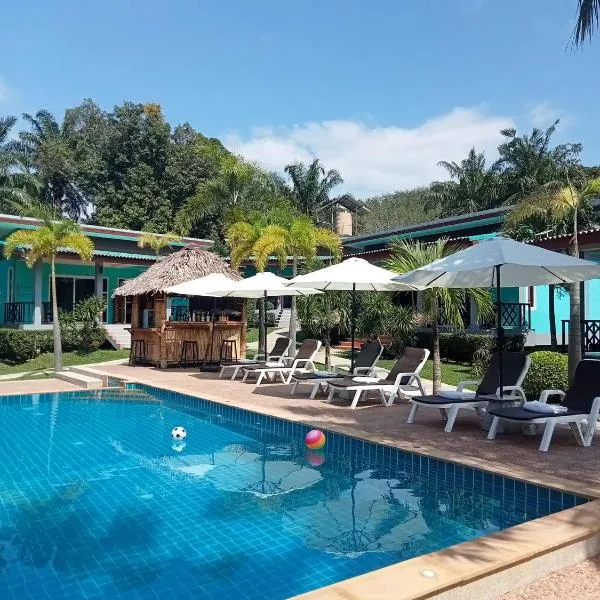 Tum Mai Kaew Lanta Resort โรงแรมในเกาะลันตา
