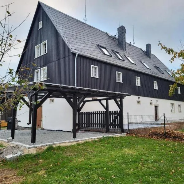 Ferienwohnung im sanierten Denkmal max 5 Personen FeWo2, hotel v destinaci Bischofswerda