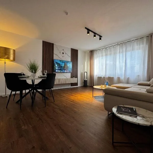 Top Lage in Marl! Neu renovierte Wohnung bis 6 Person, hotel in Marl