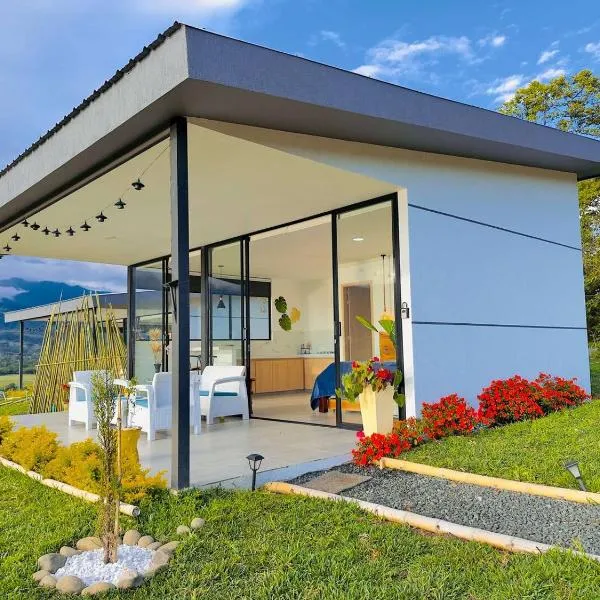 Cabañas en el Lago Calima, khách sạn ở Calima