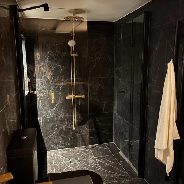 Studio 54, central lägenhet i toppskick, hotel v destinaci Mölndal