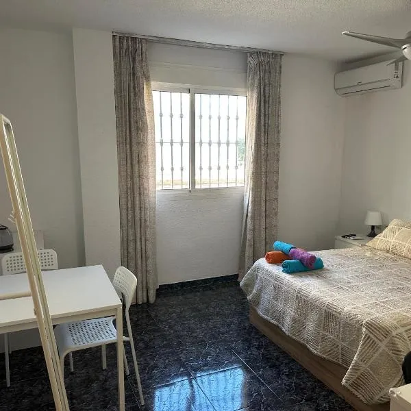 Almeria Centro habitacion privada en apartamento compartido, hotel v destinaci Almería
