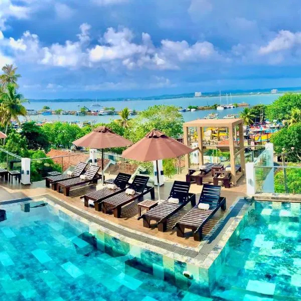 Emerald Bay Resort Mirissa, hotel v Mirisse (jih)