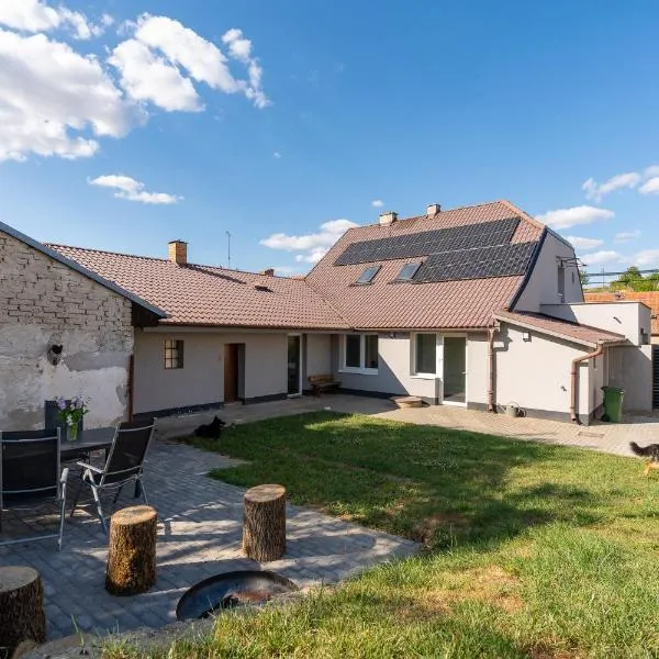U Lokajů, hotel v destinaci Rašovice