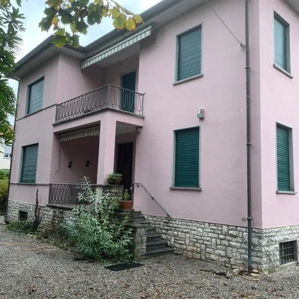Casa Neu, hotel v destinácii Travedona