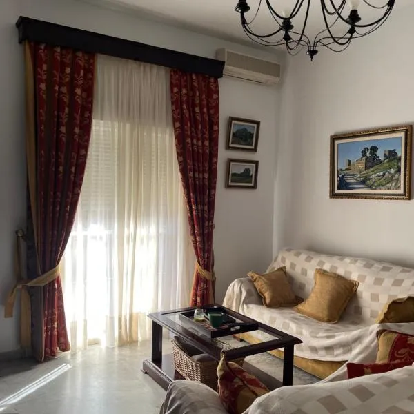 Pino Grande 16, hotel en El Viso del Alcor