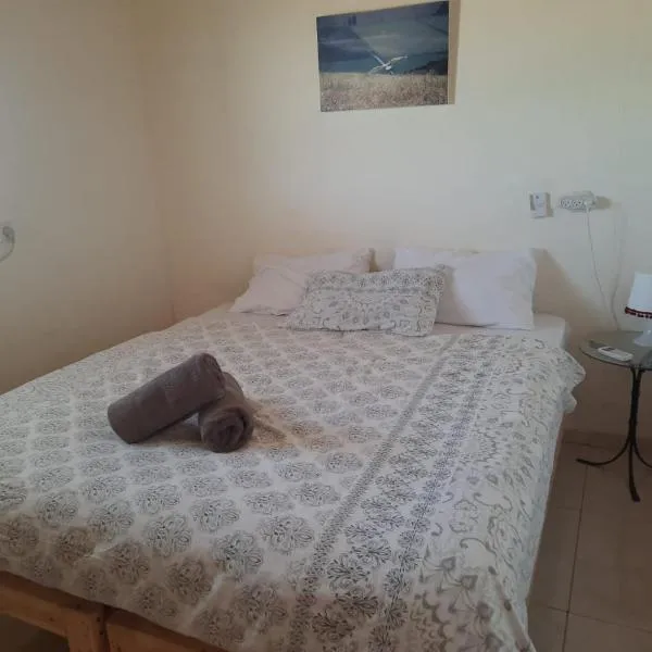 הבקתה בנחלה -אבני איתן, hotel in Avnei Eitan