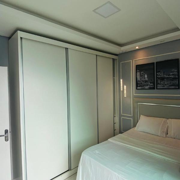 Riverfront Retreat Prime Location Apartment with Stunning Views of the RioNegro - Foto 2