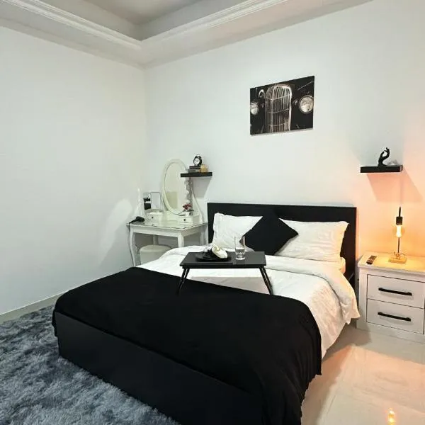 NEW!! Apartment next to Airport & Yas island, hotel in Abu Dhabi