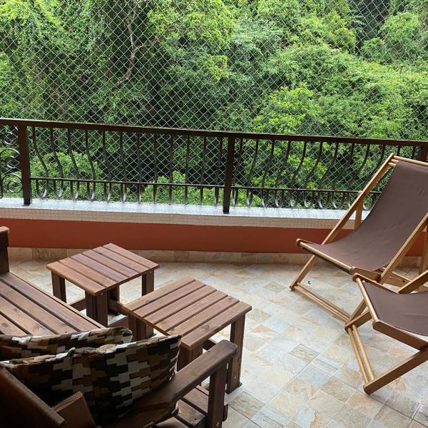 3 suites 3 sacadas 05m da praia Pitangueiras Guarujá