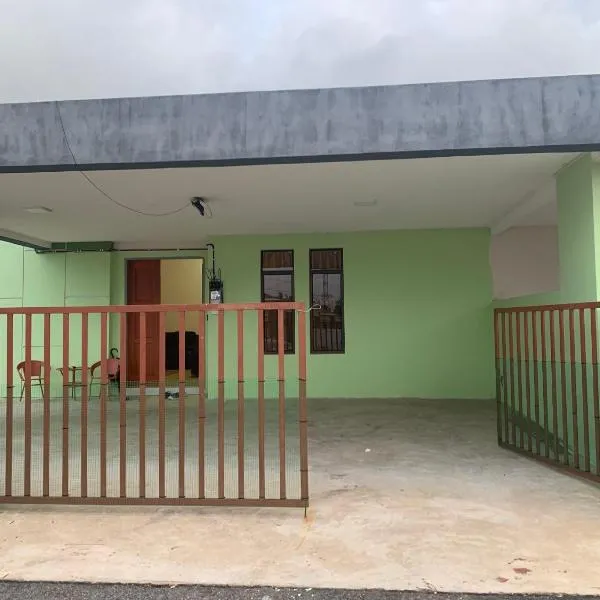 WN Home Stay, hotel di Kampung Saberang Balok