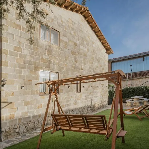 El Cedro, hotel in Abejar