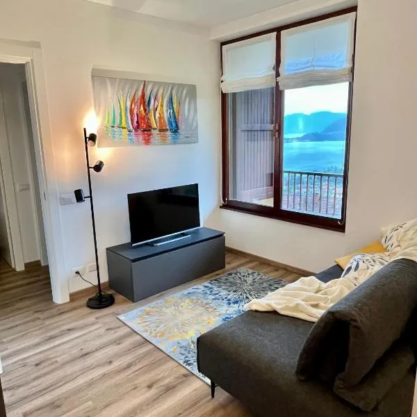 NEW Luxury Apartment - Menaggio, hotel in Menaggio