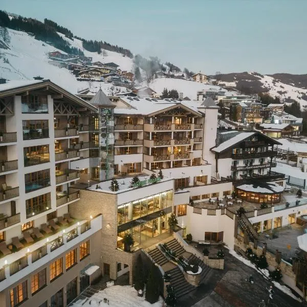 Hotel Alpine Palace, ξενοδοχείο στο Σάαλμπαχ-Χίντεργκλεμ