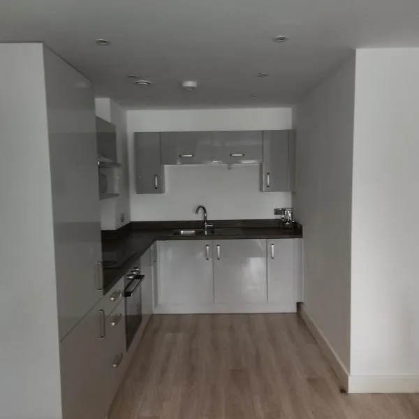 Cosy flat near city centre, hotel a Longford