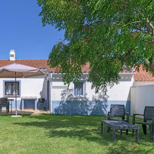 Casa Dos Lírios, hotel v destinaci São Teotónio
