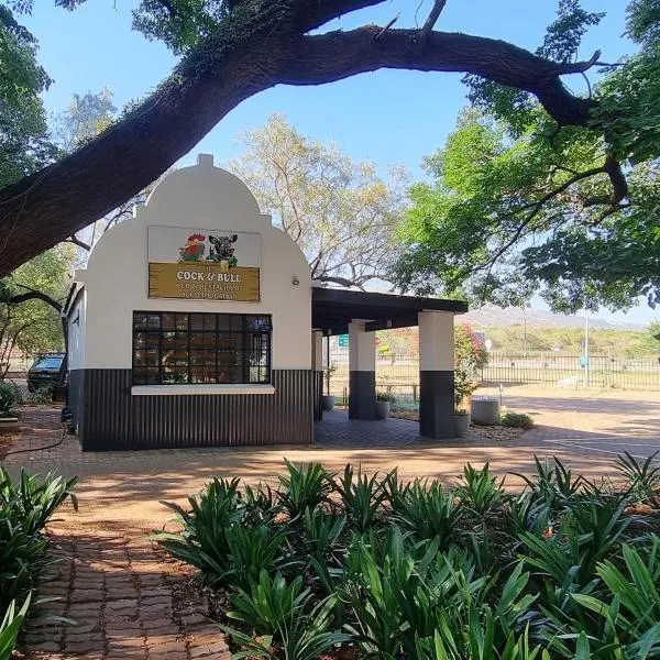 Cock & Bull Restaurant - Pub - Accommodation, hotel v destinaci Hartbeespoort
