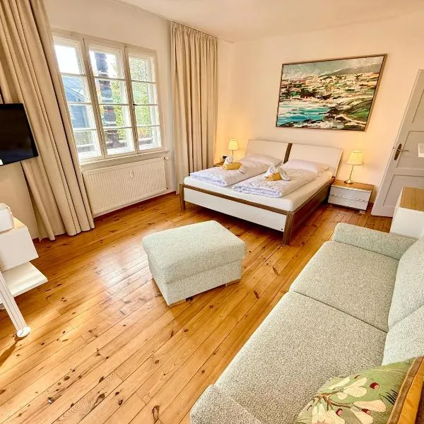Rosi's Ferienwohnung 2to8, hotel v Prien am Chiemseeju