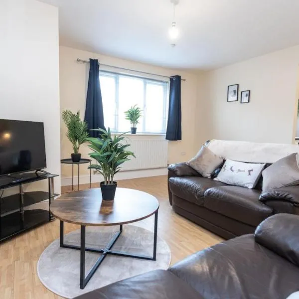 18FWC, 2 Bedroom, Sleeps 4, Town Centre Location, Secure Parking、スウィンドンのホテル