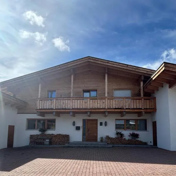 Chalet - Apartments Joel, hotel in Leutasch
