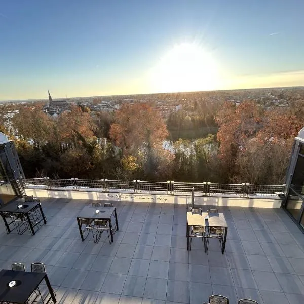 Dali Hôtel Montauban, hotel v destinácii Montauban