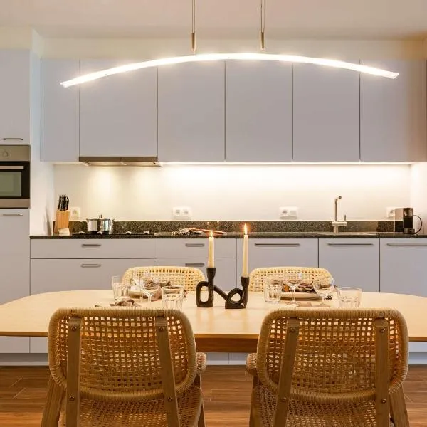 Huswell - Modern apartment in city center, hotel in Blankenberge