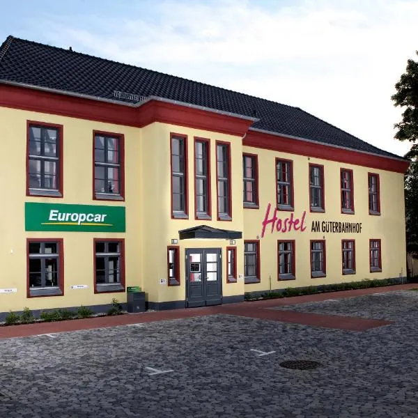 Hostel am GÜTERBAHNHOF, hotel in Altentreptow