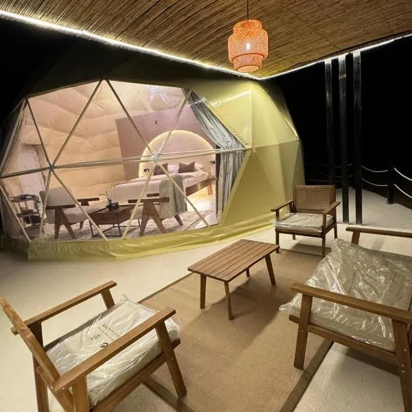 Sunset domes private camp, hotel v destinaci Al Raka