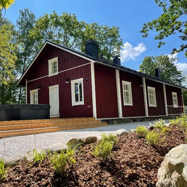 Luxury Villa in Southern Finland, hotel v destinaci Lohja