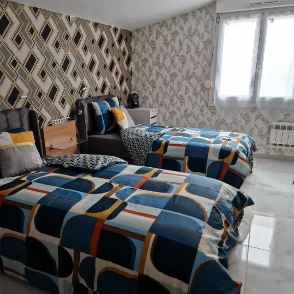 charming house for 5 people Sirine57 long stay, hotel em Florange