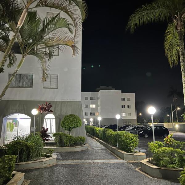 Apto próx ao Shopping Serramar
