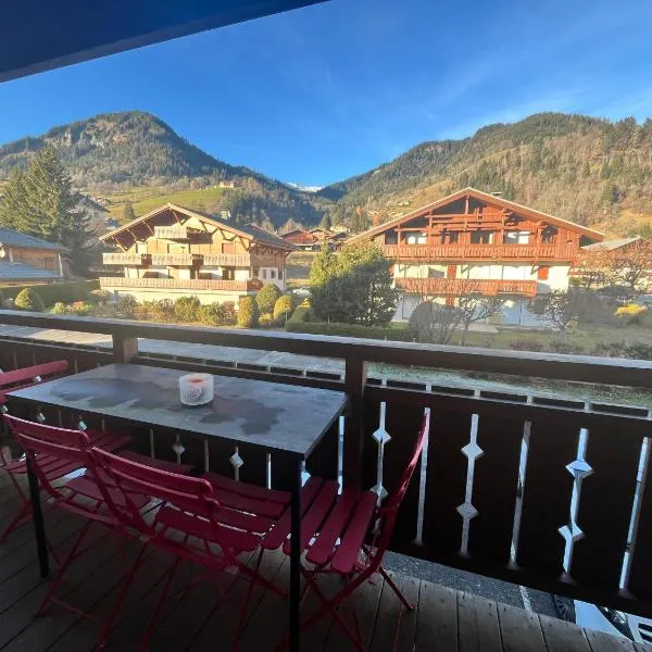 Cocon Alpin à Praz sur Arly, près des pistes, hotel in Praz-sur-Arly