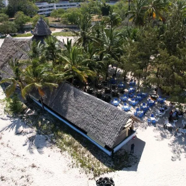 The New Big Tree Beach Resort, hotel v destinaci Mombasa